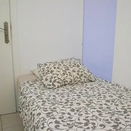 Apartment Apartamento Con Piscina Y Wifi En La Caleta *